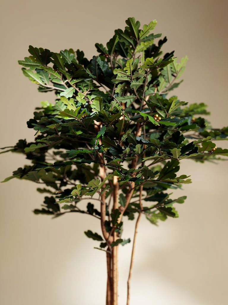 Kunst eikenboom ISABELLE 210cm, detail van het gelobde eikenblad
